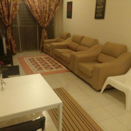HomeStay D 11 Putrajaya Bagian luar foto