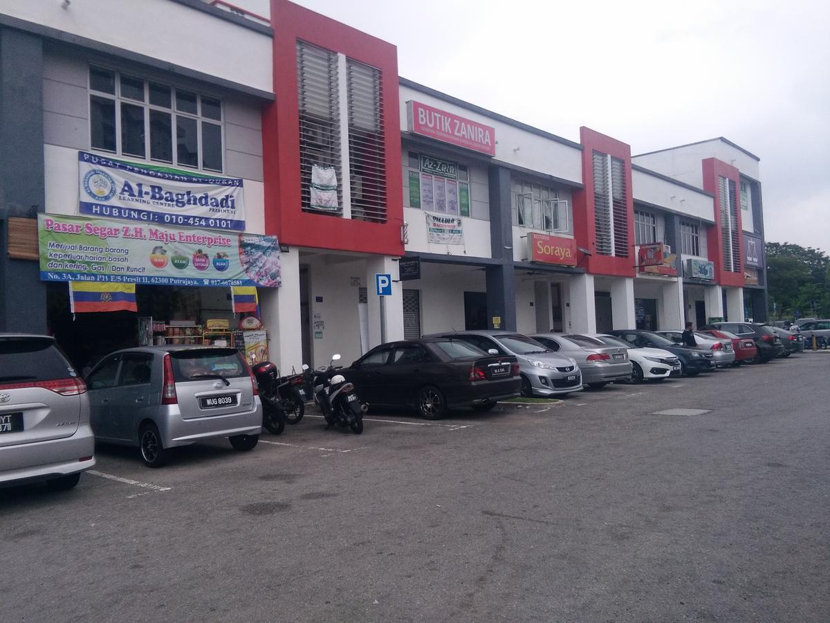 HomeStay D 11 Putrajaya Bagian luar foto